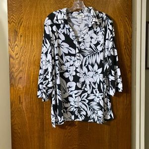 C.D. Daniels / top / size 1X price is firm